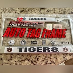 NIP - Auburn Tigers Tag Frame